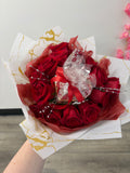 14 Sweetheart Roses & Soap Gift.